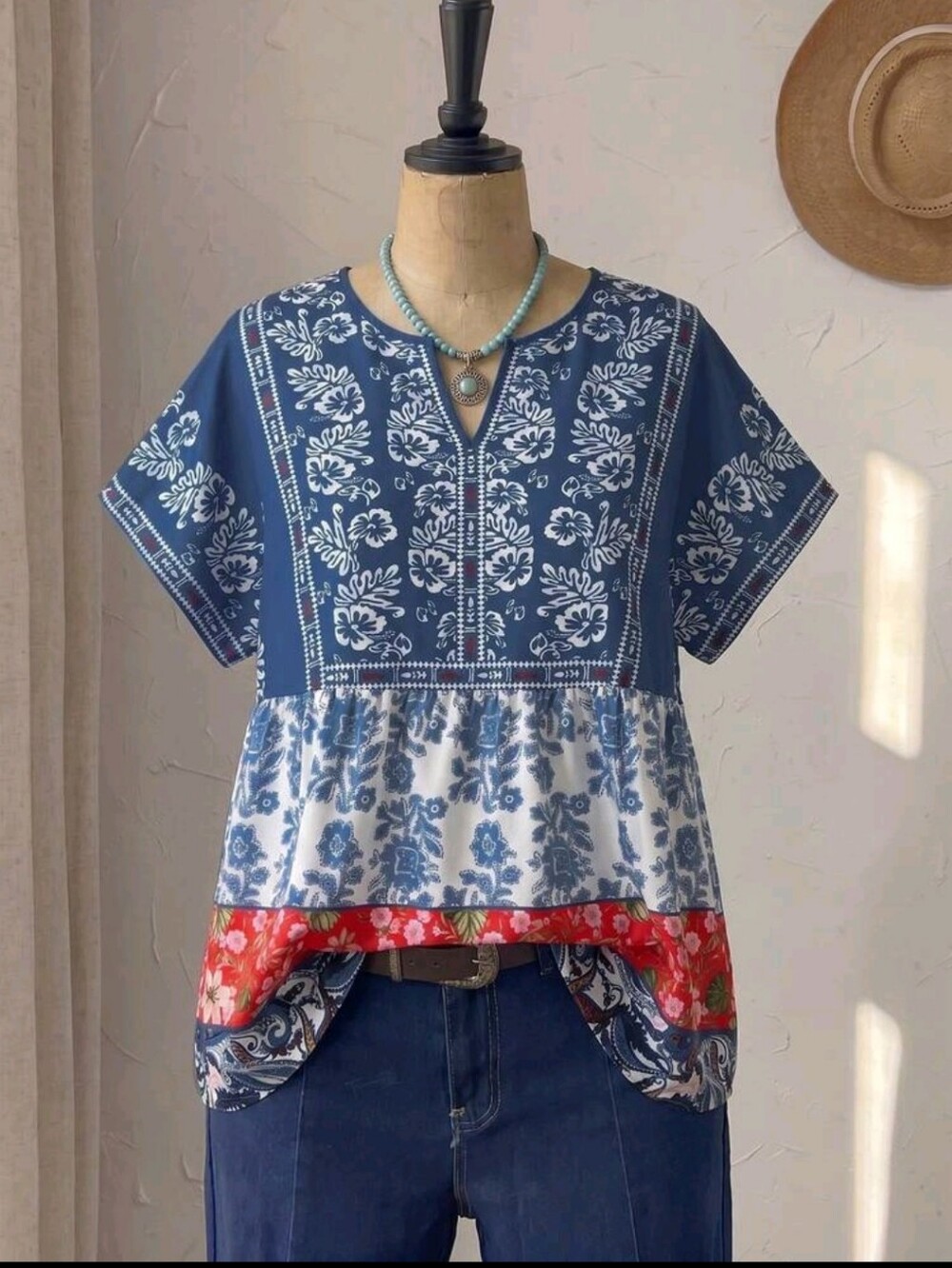 BRAND NEW ** Boho Floral Patchwork Short Sleeve Top - Blue